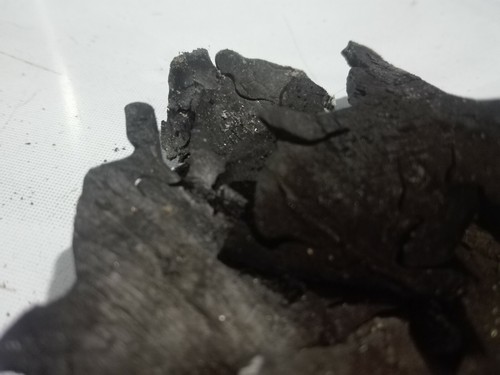 Coconut shell charcoal & Pure Organic Activated Carbon Chips Natural Ceylon - Picture 4 of 12