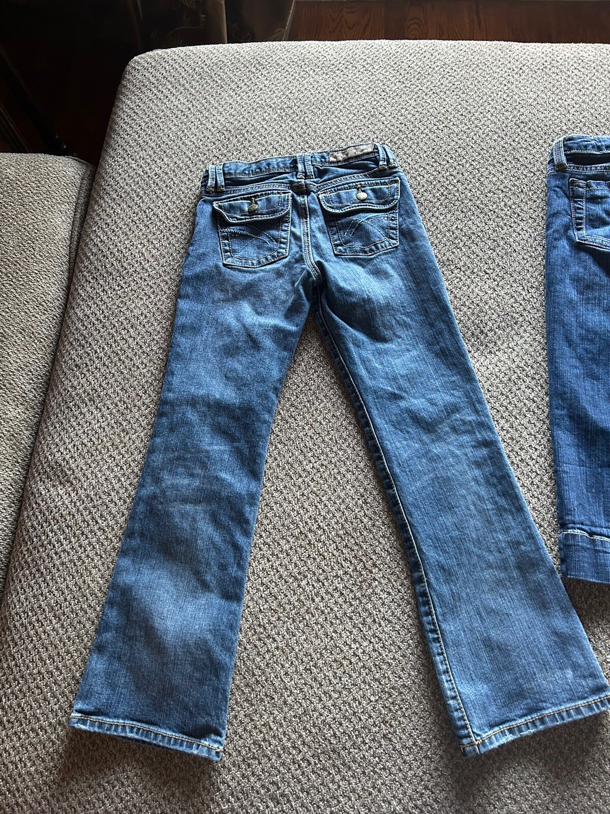 Picture 2 of 11