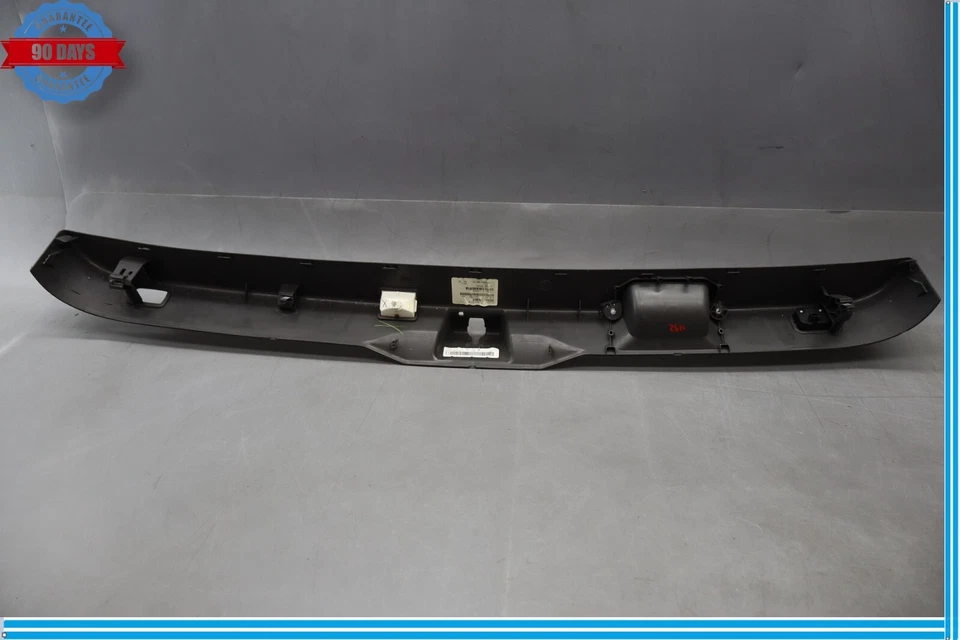 13-19 梅赛德斯 X166 GL450 GL550 尾门升降门下盖装饰面板 Oem — 第 4/4 张图片