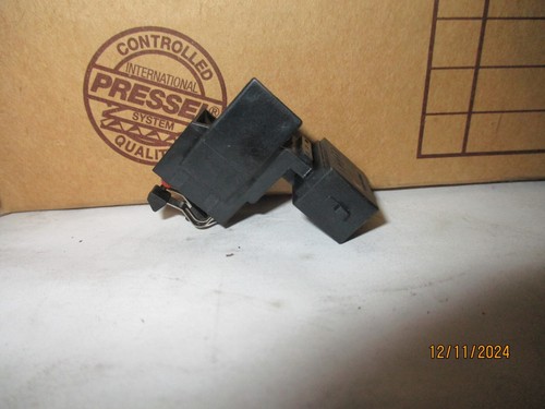 8D5 953 229 Hecklape Schloss Schalter Audi A4/S4/Avant(849) - Bild 2 von 6