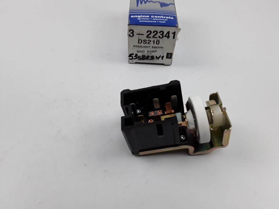 Interruptor de faros para Mercury Grand Marquis, Lynx, Cougar, Capri, Ford Ranger, Mustang Foto 4 de 4