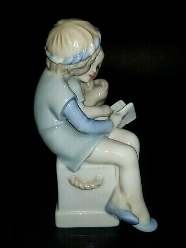 Royal Doulton STORYTIME. HN 3126. Reflections series.Retired in 1992. Adorable! - Bild 7 von 8