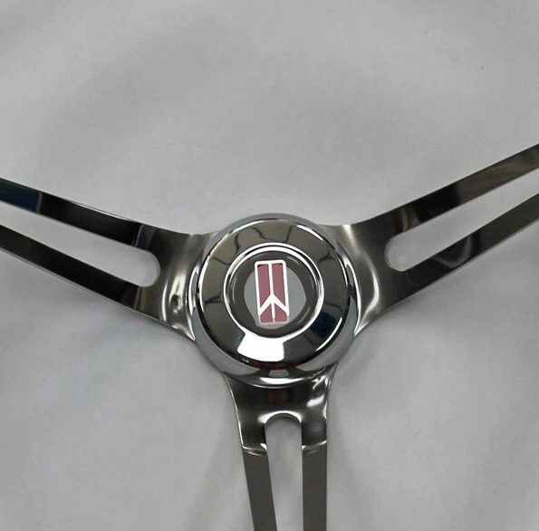 69-93 Oldsmobile Cutlass 442 98 Volante Negro Madera Cromo Alto Brillo 15" Foto 2 de 4