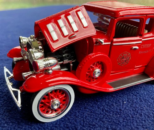 Automóviles vintage coleccionables escala 1:32 del Museo Nacional del Motor como nuevos (Arko) - Imagen 17 de 154