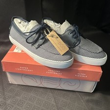 Easy Spirit Kelp Size 9 M Dark Blue. New In Box 