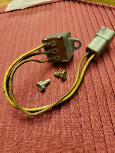 MOPAR 1967 CHRYSLER IMPERIAL POWER TOP SWITCH GOOD CONDITION - Picture 3 of 5