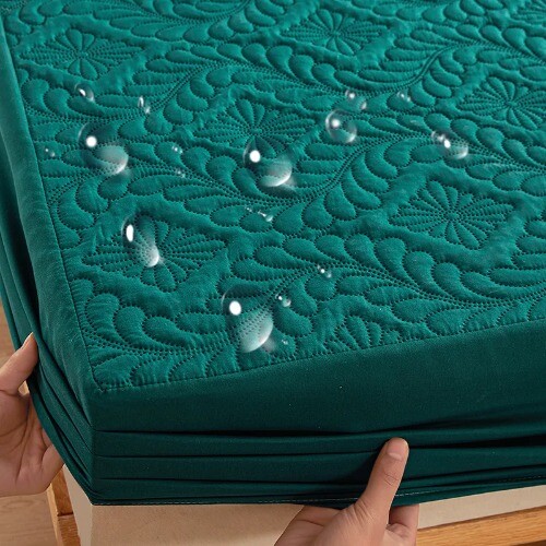 Quilted Waterproof Mattress Cover Embossed Bedding Anti-mite Anti-bacterial 