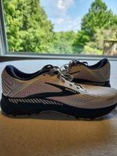 Brooks Adrenaline GTS 22 Rose Gray Athletic Shoes 1203531B035 Women's Sz 11  B