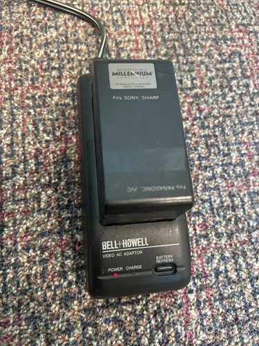 Vintage Bell + Howell 8x  6-48mm VHSC Handheld Camcorder JMJ20910 Gray - Picture 2 of 10