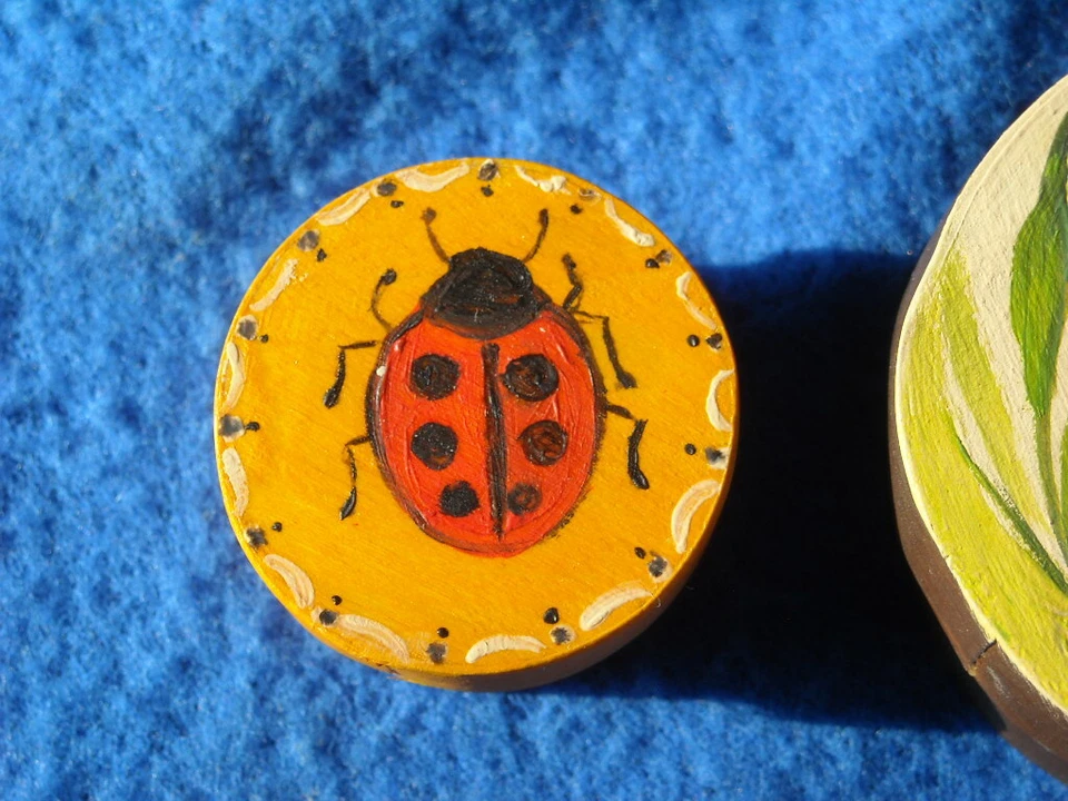 Four Piece Set Bühler Swiss Hand Made Round Boxes Primitive Nesting Since 1918 - Image 3 of 4