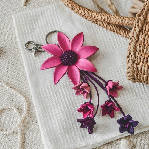 Lebendiger hängelnder Garten Fuchsia rosa Sonnenblume Leder Ornament Schlüsselanhänger - Bild 5 von 5