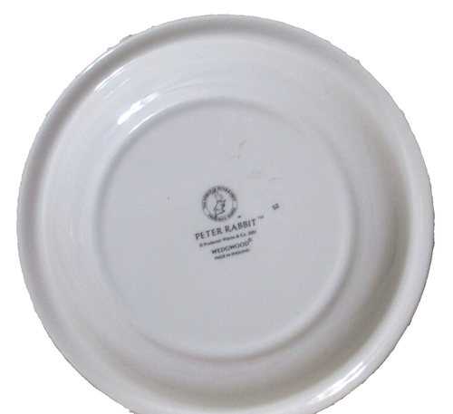 2001 WEDGWOOD PETER RABBIT CHILD 6”PLATE Blue Band Mr. McGregor Made England EC - Picture 6 of 8
