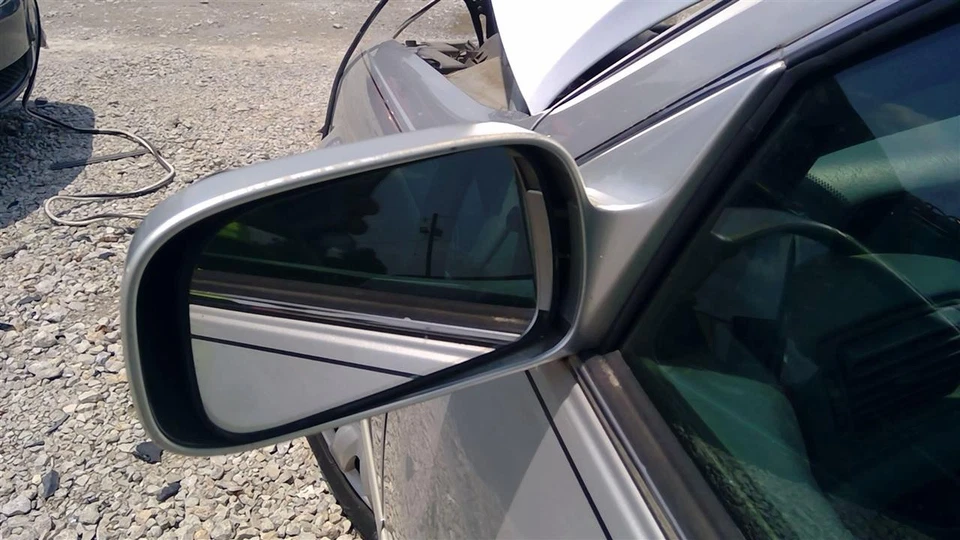 Used Left Door Mirror fits: 2001 Toyota Camry Power non-heated L. North America Foto 2 de 4
