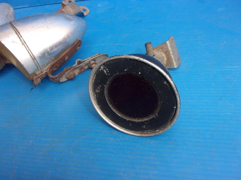 vélo ancien,lot de phares. - Photo 3/4