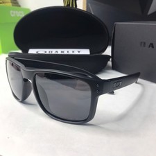 Oakley Holbrook OO9102-03 Matte Black Polarized Sunglasses Black Lens NIB