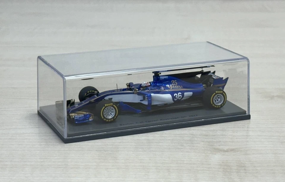 Modello Spark Sauber C36 Ferrari 2017 F1 Australian GP 25th Anniversary 1/43 - Immagine 3 di 4