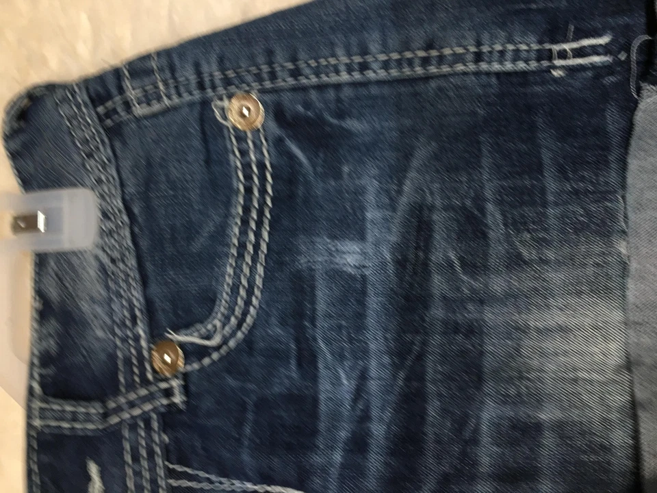 Pantalones Cortos Vanity Para Mujer 26 Azul Denim Puños Lentejuelas Bolsillo Tiro Medio Jean Envejecido Foto 4 de 4