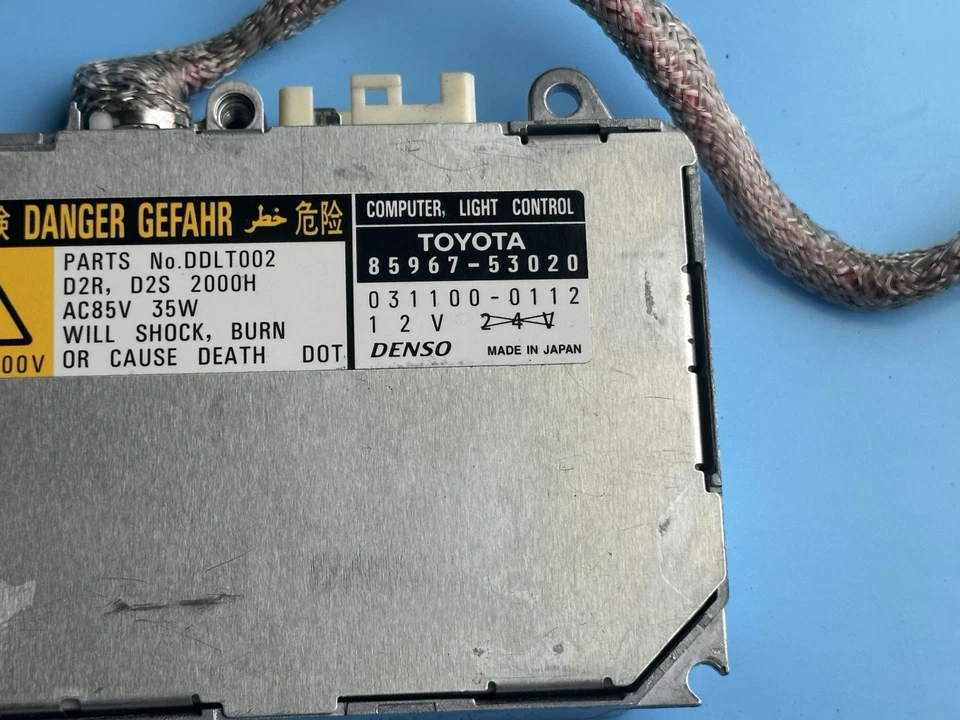 Faro delantero lastre izquierdo o derecho Lexus IS300 2001-2005 OEM COMO NUEVO ESTADO Foto 3 de 4