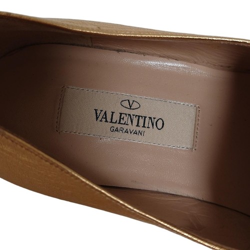 Auth VALENTINOGARAVANI - Gold Leather Hardware Women's Shoes - Picture 5 of 7