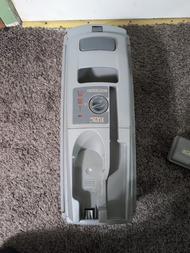 Electrolux Epic Series 6500 SR Vacuum Cleaner With Attachments + Bags (Video) - Foto 5 di 12