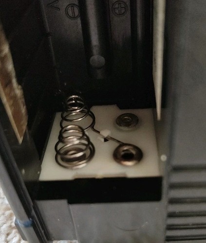Juego de radio en caja Futaba Medallion 2 canales 27 MHz 1 x FP-R2GS 2 x servos FD33M - Imagen 6 de 15