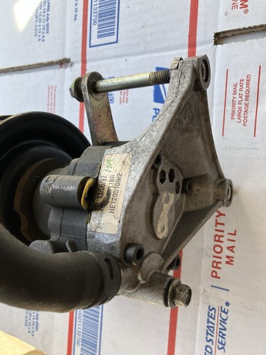 97-02 Jaguar XK8 XKR X100 Power Steering Pump Assembly MJA8111BG Oem - Picture 2 of 8