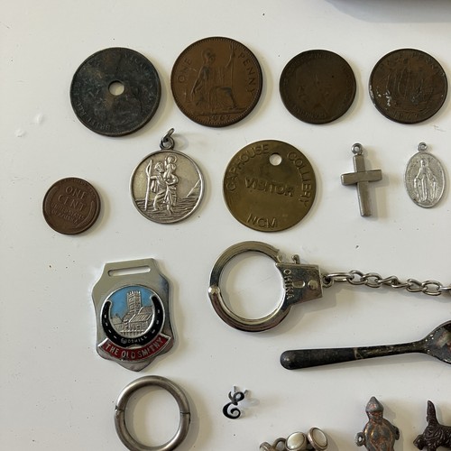 Joblot Of Vintage Antique Metal Odments Trinkets Coins Pendants Tokens Buttons - Picture 3 of 8