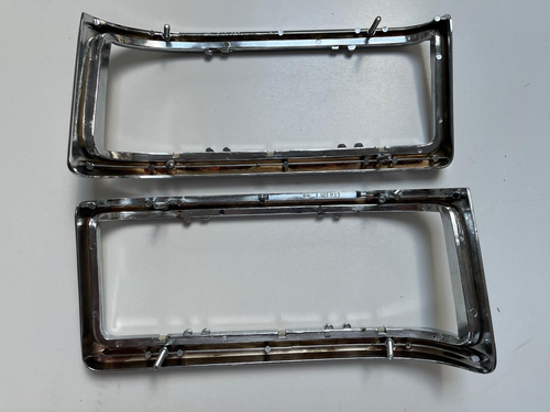 Original Hella Rahmen Chrom Rücklicht Rückleute links + rechts Mercedes W115 NEU - Picture 4 of 6