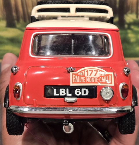 1/18 Kyosho 1967 Morris Mini Cooper Rally Car Red Diecast *READ* - Picture 12 of 14