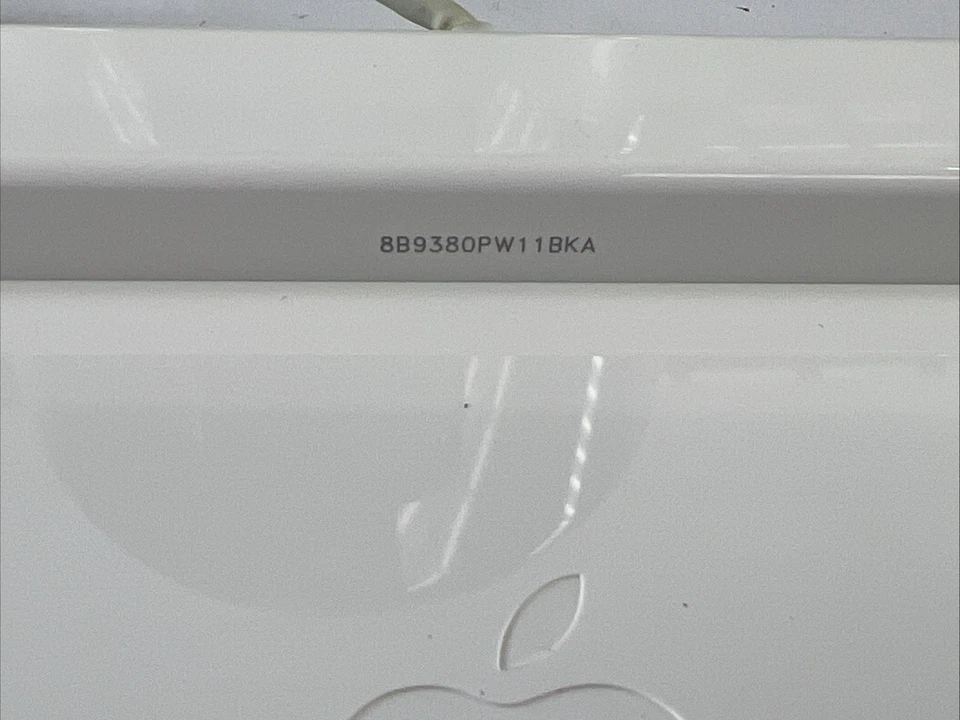 Apple Mac Pro Late 2013 Xeon E5-1650v2 16GB/512GB D500 w/27" Thunderbolt Display - Image 4 of 4