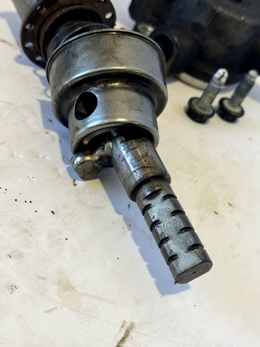 VW MK4 MK5 MANUAL TRANSMISSION EGT/02J SHIFT TOWER WITH BOLTS 5 SPEED OEM - Picture 4 of 12