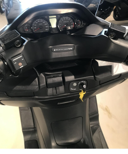 Suzuki Bugman 400 Roller - Bild 7 von 9