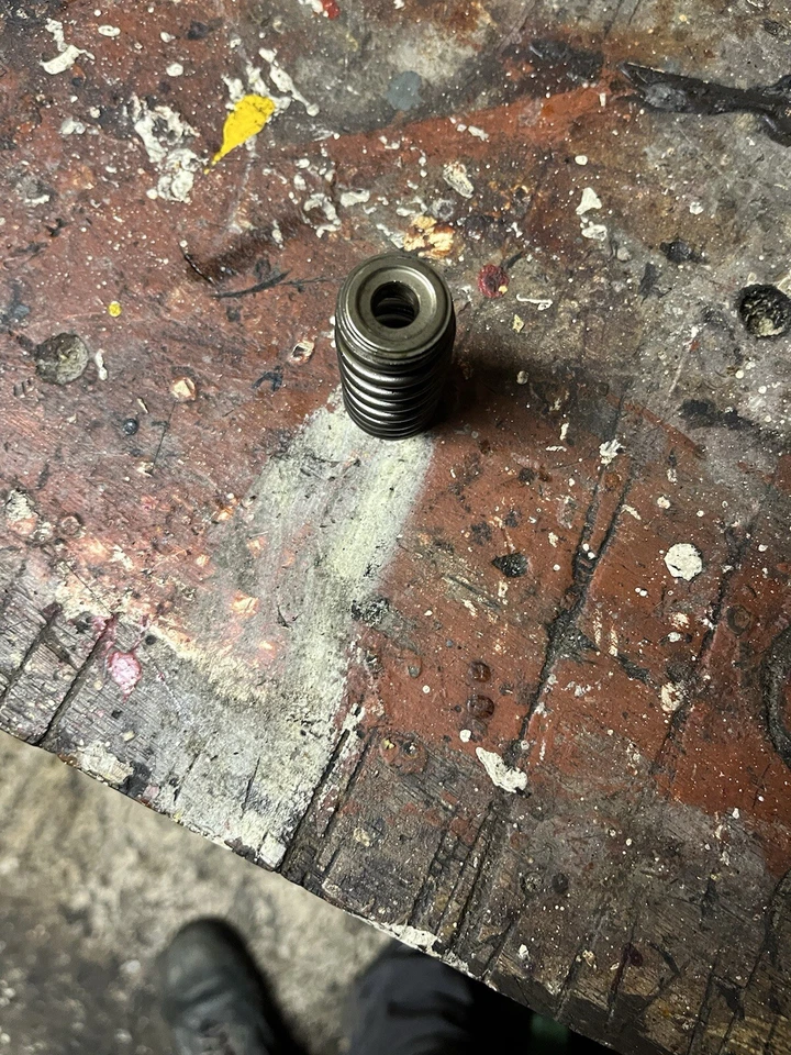 Válvula de admisión del motor BMW B58 M140i M240i M340i resorte y retenedor genuino X1 Foto 3 de 3