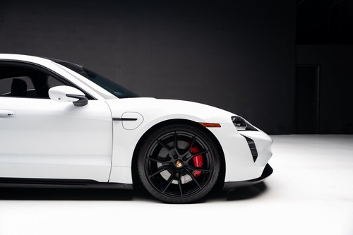 2022 Porsche Taycan GTS - Picture 37 of 40