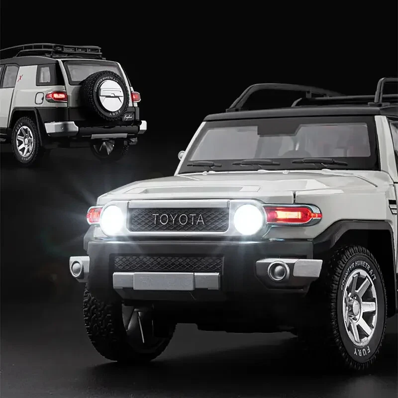 1/24 Toyota FJ Cruiser SUV Alloy Car Model Diecast Toy Vehicle Sound & Light - Image 3 of 4