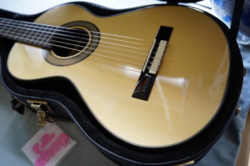 Guitarra clásica Aria A19C-100N estilo siglo XIX - Imagen 2 de 11