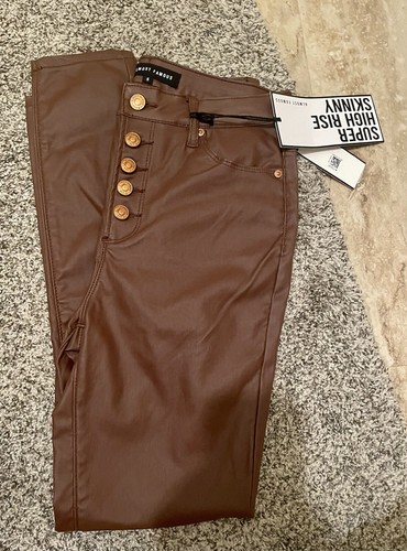 NWT Almost Famous Women’s Faux-Leather Brown Button High-Rise Skinny Jeans - 5