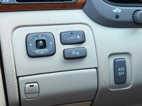 2004 Lexus LS SEDAN - HEATED AND COOLED SEATS - VIDEO IN DESCRIPTION - Picture 10 of 24