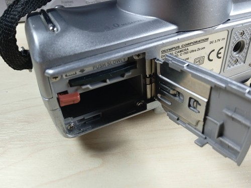 working Olympus Camedia C765 4.0MP Silver Digital Camera Tested - Picture 20 of 23