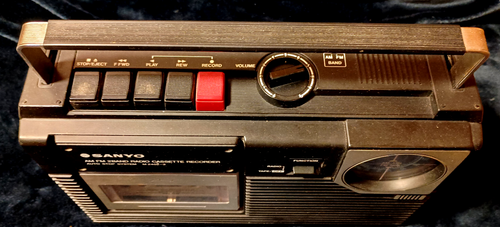 Vintage Sanyo Am Fm 2 Band Radio Cassette Recorder M2402-2 SEE DESCRIPTION - Picture 4 of 7