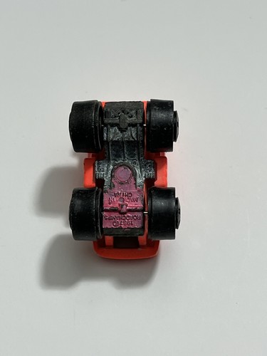 Vintage Micro Machines Galoob 1988 White Pink Road Champs Monster Truck - Picture 3 of 3