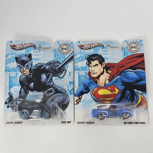 Hot Wheels DC Comics Superman And Catwoman Set of 2 Mattel