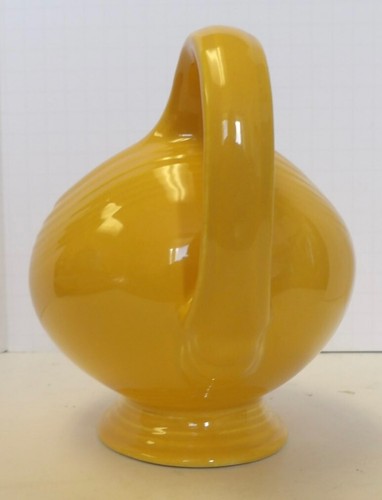 Vintage HLC Fiestaware Yellow Gravy Boat - Picture 5 of 5