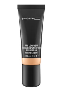 Mac Pro Longwear pflegende wasserdichte Foundation NC30 - Größe 25 ml / 0,84 Oz.