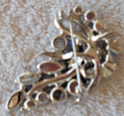 Eisenberg Ice Blue and White Rhinestone Brooch - Picture 2 of 2