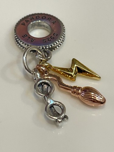 NEW Authentic PANDORA Harry Potter Glasses Nimbus 2000 Lightning Charm 799129C01 - Picture 4 of 5