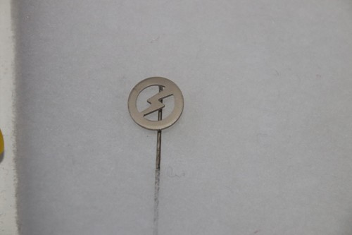 BRITISH UNION BUF TIE PIN CIRCLE FLASH TYPE OSWALD MOSLEY RELATED - Picture 3 of 3