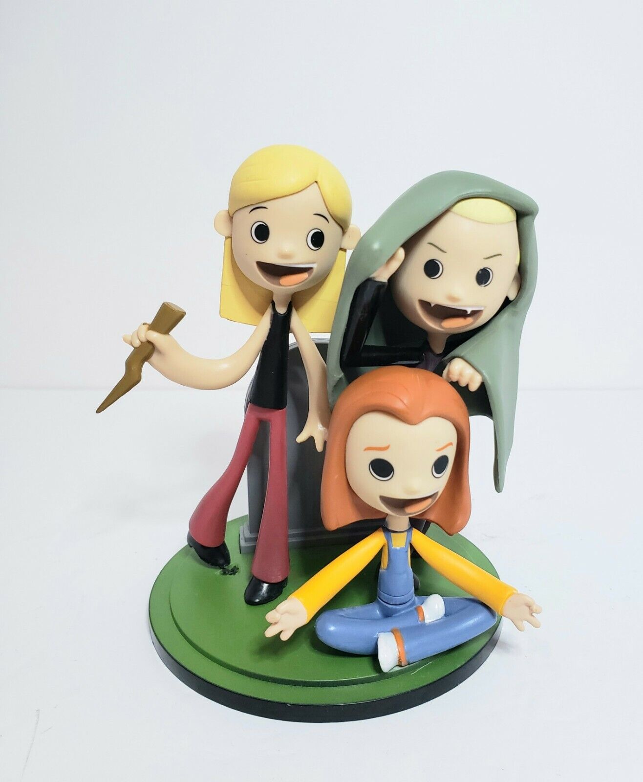 BUFFY THE VAMPIRE SLAYER ARTIST SERIES "BUFFY AND FRIENDS" LOOT CRATE