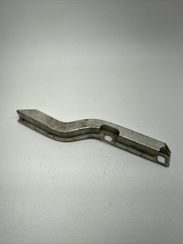 2011-2016 BMW 528i F10 Xdrive Right Side Engine Oil Cooler Mount Bracket OEM - Picture 6 of 10