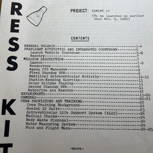2 Original NASA Press Kit Packs - Gemini 12 & Lunar Orbiter B - 1966 - Picture 2 of 3